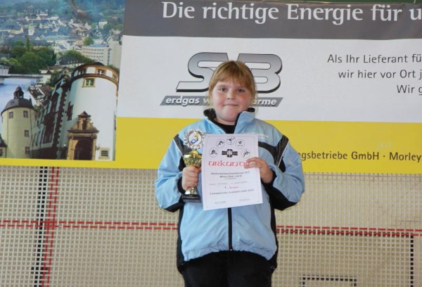 Melina Platt - 1. Platz bei den Jugendturnerinnen D Melina Platt - 1. Platz bei den Jugendturnerinnen D