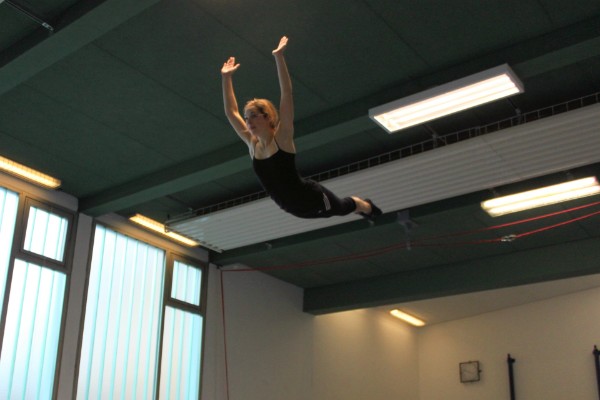 Alina Heupel ist auch im Training stets unter der Hallendecke zu finden. - Bild: Elke Reinhardt Alina Heupel ist auch im Training stets unter der Hallendecke zu finden. - Bild: Elke Reinhardt