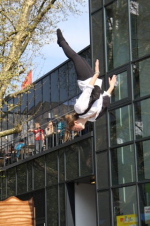 Alina Heupel zeigt auch in der Show eine tolle Haltung.