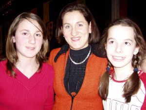 Den ersten persönlichen Kontakt hatten die „Froggies“ 2005 - hier: (v.l.) Katharina Hanke, Anna Dogonadze & Carina Hagedorn. - Bild: Peter Hanke Den ersten persönlichen Kontakt hatten die „Froggies“ 2005 - hier: (v.l.) Katharina Hanke, Anna Dogonadze & Carina Hagedorn. - Bild: Peter Hanke
